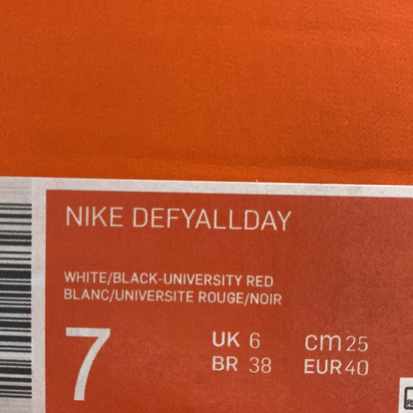 NIKE DEFYALLDAY BRAND 🔥 NEW - Picture 8 of 8